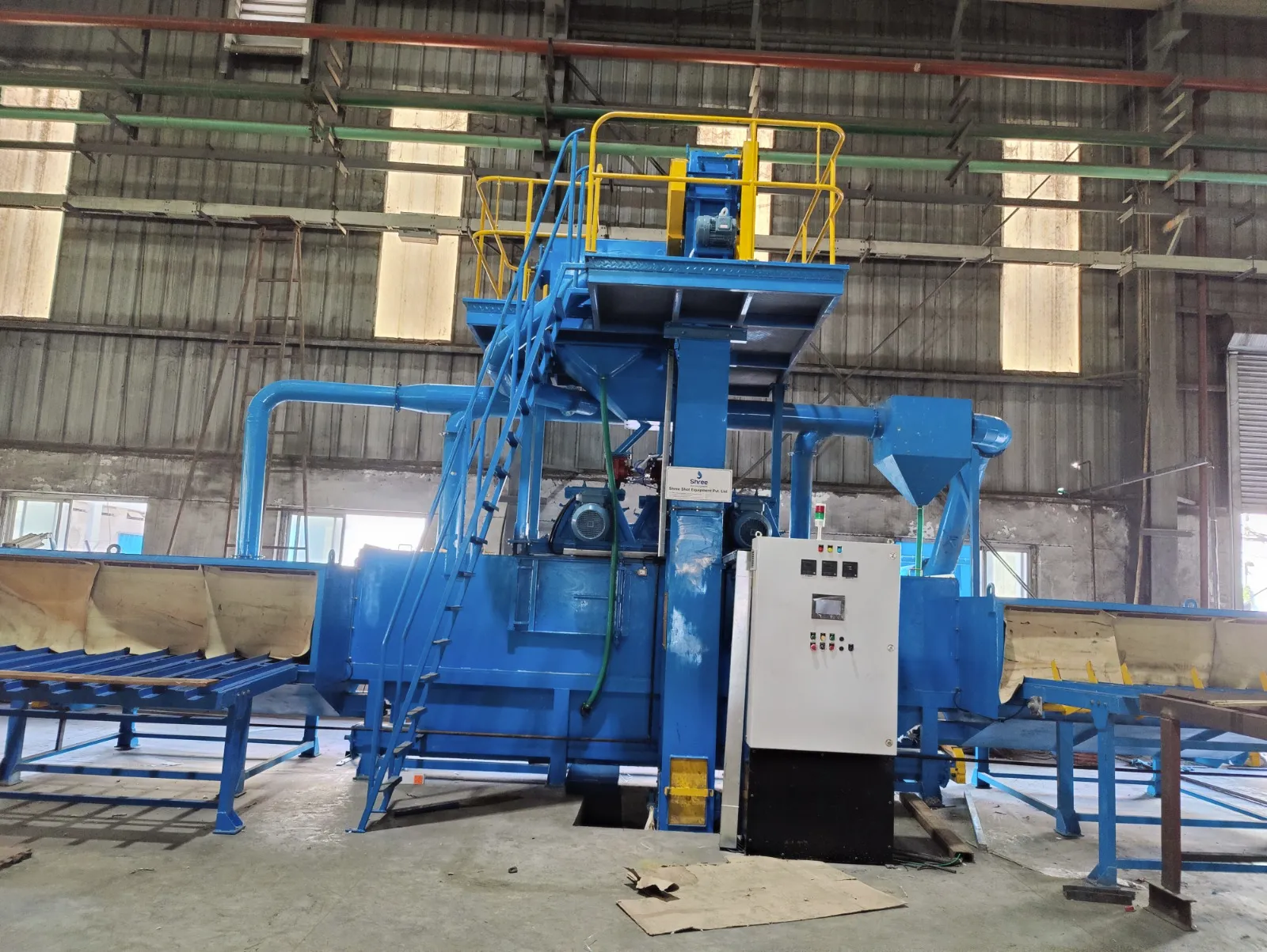 External Shot Blasting Machine for LPG Cylinders